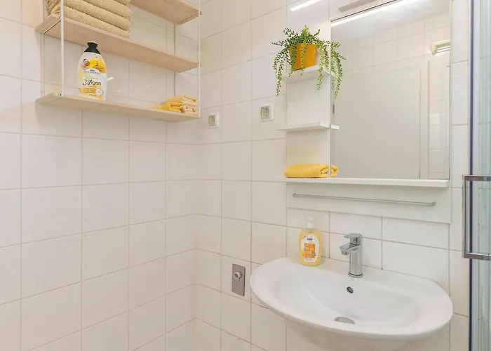 דירה Cozy Garden Flat