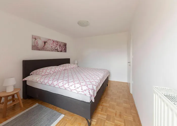 Apartma Cozy Garden Flat Ljubljana