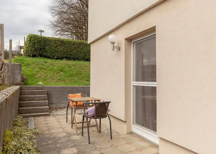 Apartma Cozy Garden Flat